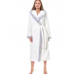 Cosy Hooded Bathrobe