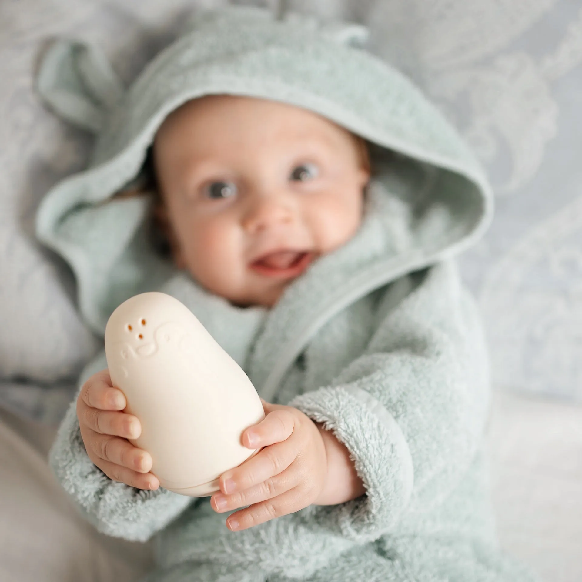 JBØRN Baby Gift Set | Organic Cotton Robe & Bath Toys