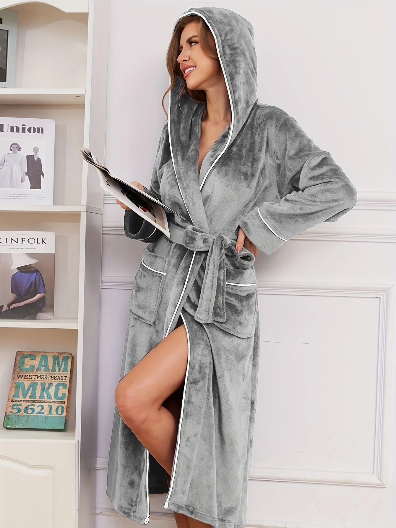 Men's & Women's Plus Size Long Sleeve Pullover Robe with Hood, V-Neck, Elastic Polyester Bathrobe with Belt and Pockets, Solid Color, Regular Fit, Knit Sleepwear for Home Use