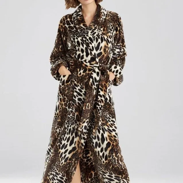 Natori Plush Leopard Robe in Chestnut H74274