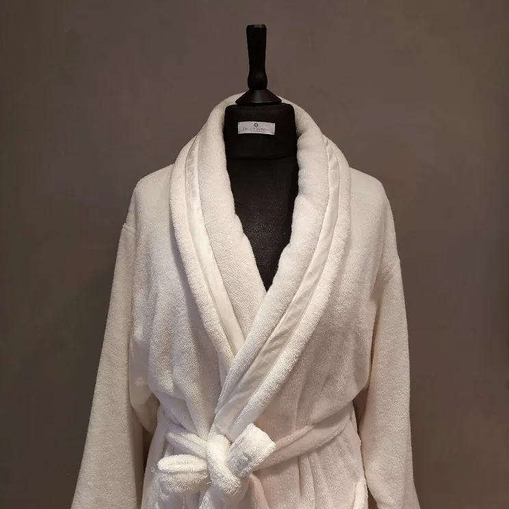 "FLOW" Bathrobe